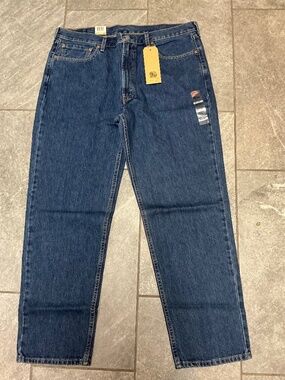 Men’s 550 Relaxed Levi’s blue jeans